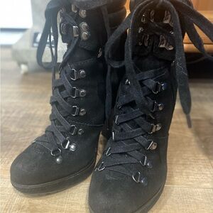 Vintage Coach Carol black suede booties lace-up front metal eyelets block heel 💋